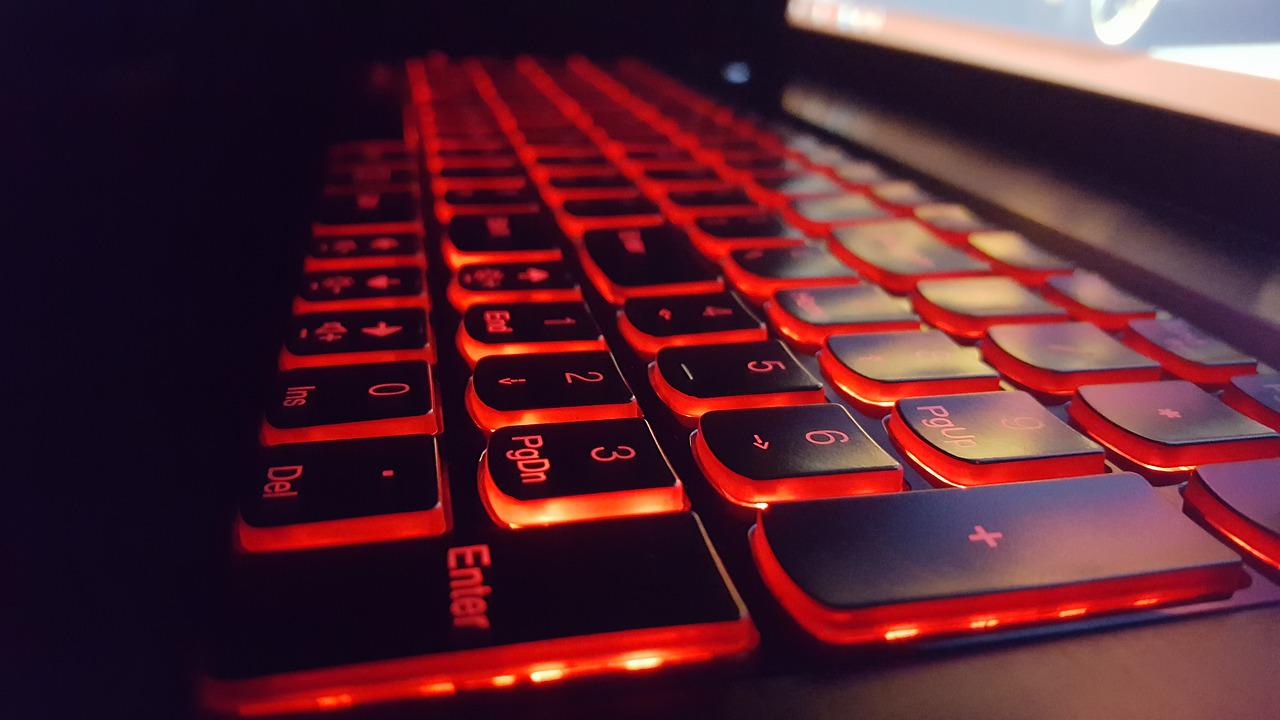 Ako zapnúť podsvietenie klávesnice na notebooku? NÁVOD