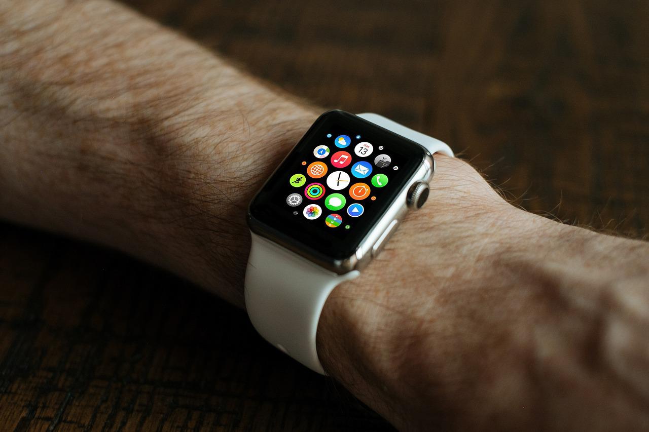 Ako zapnúť Apple Watch? NÁVOD